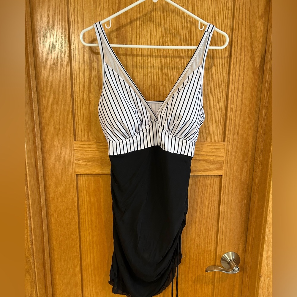 One Piece Women’s Swimsuit L